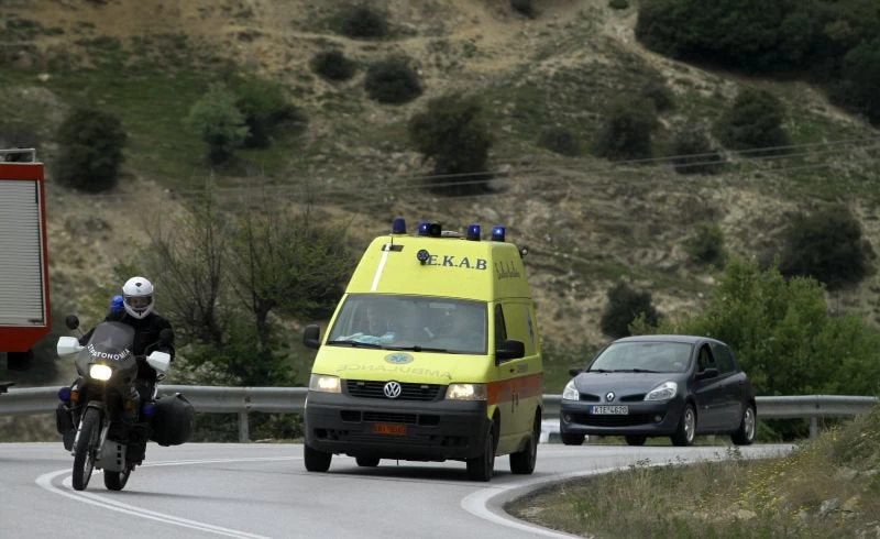 Ανετράπη βανάκι με εννέα επιβάτες, ανάμεσά τους και παιδιά – Σώθηκαν από θαύμα